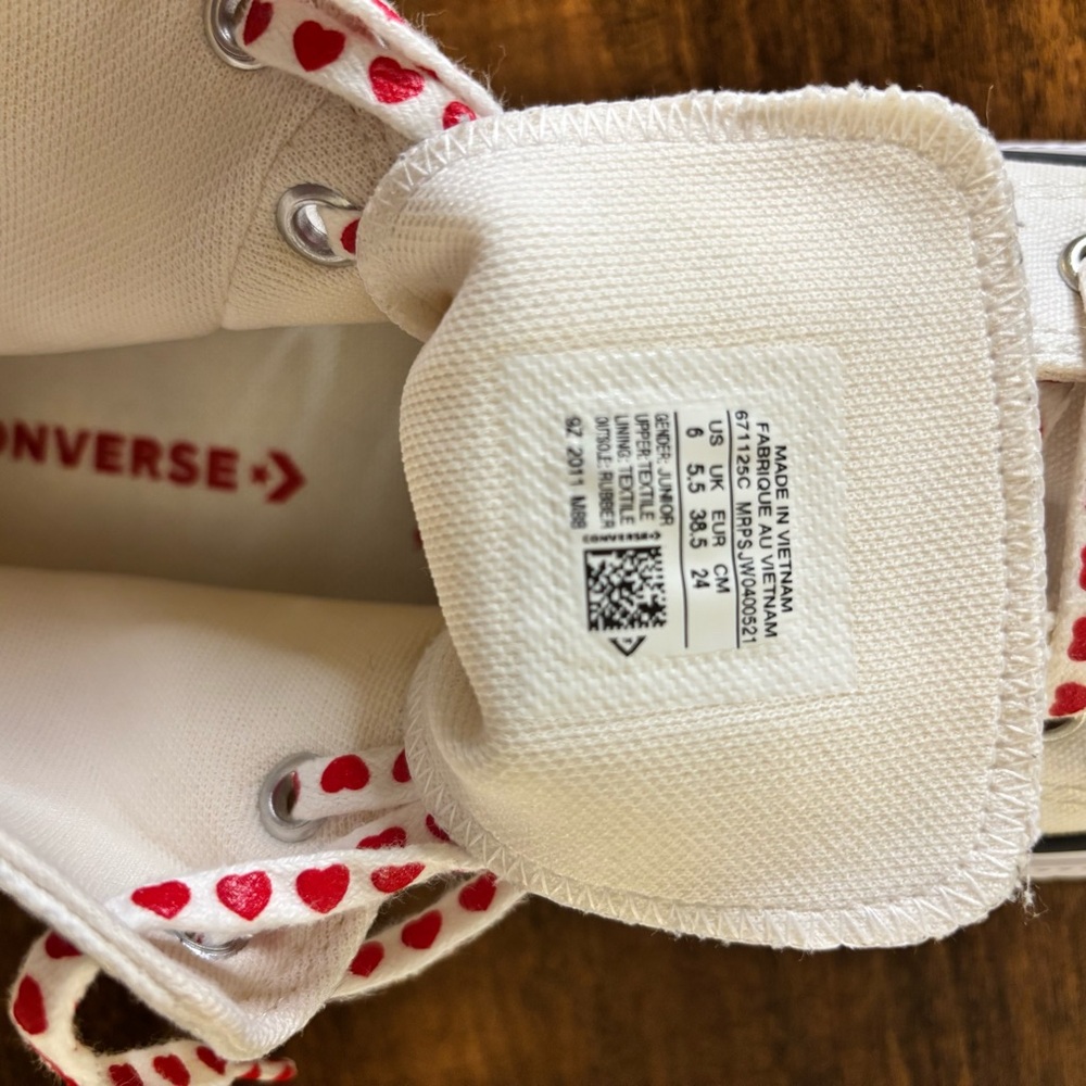 Converse Chuck Taylor High Top Sneakers White  6 Women's - Picture 9 of 10